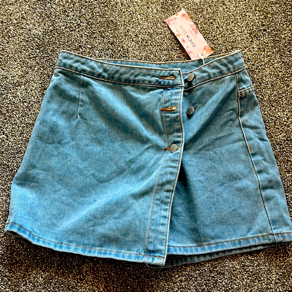 New Light Wash Skort